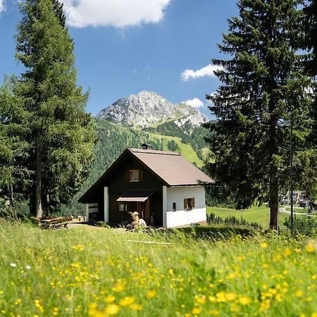Gemütliche Skihütte an der Piste Sonnenalpe Nassfeld Exterior foto