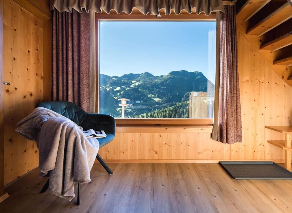 Gemütliche Skihütte an der Piste Sonnenalpe Nassfeld Exterior foto